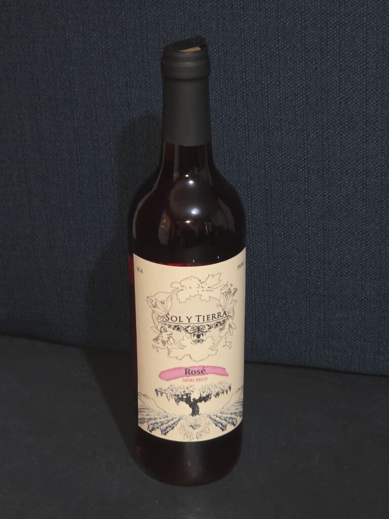 VINO SOL Y TIERRA ROSE SEMI SECO X 750 ML